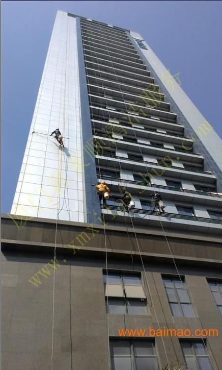 厦门外墙清洗与玻璃幕墙清洗服务详解 打造洁净城市天际线